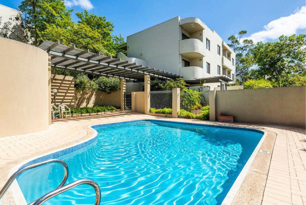 6/55 Elizabeth St, South Perth, WA 6151