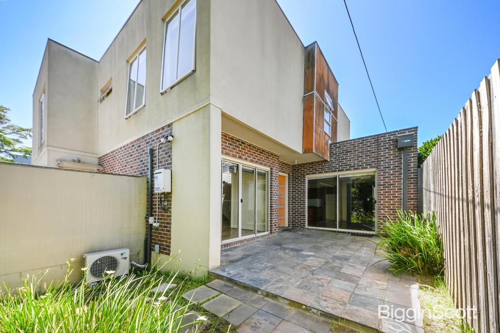 2/14 Mccubbin St, Burwood, VIC 3125