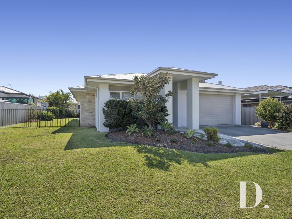 9 FLAT TOP DR, WOOLGOOLGA, NSW 2456