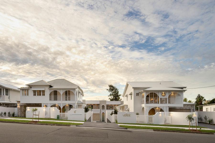 16 Hipwood Ave, Coorparoo, QLD 4151