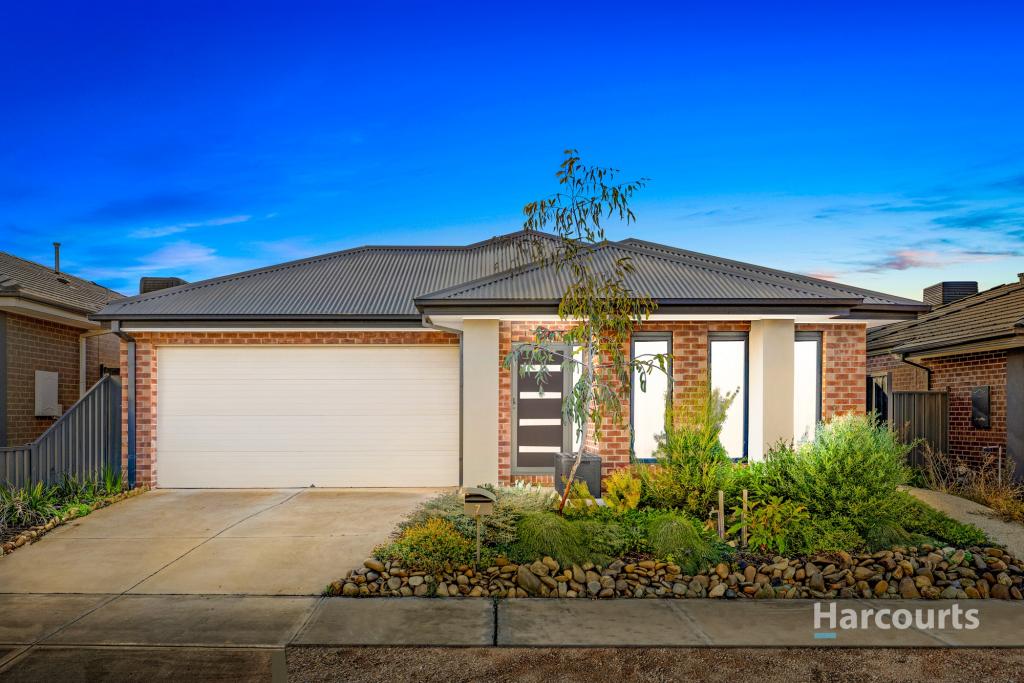 7 INNAGE AVE, STRATHTULLOH, VIC 3338