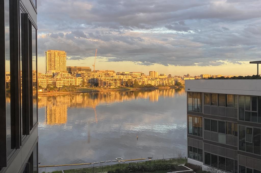 613/3 Foreshore Pl, Wentworth Point, NSW 2127