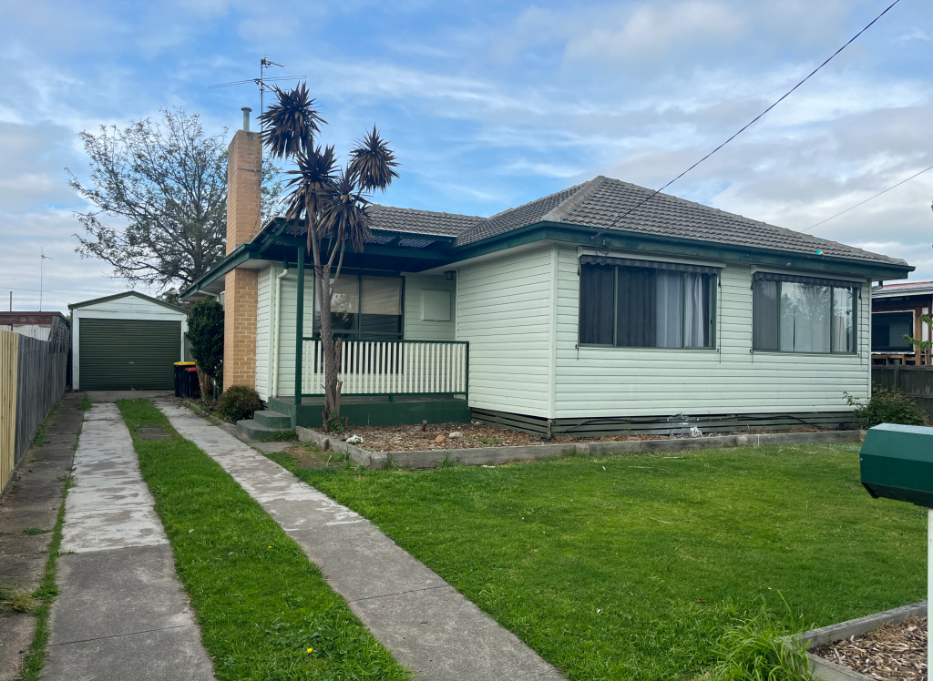 18 MATHIESON ST, SALE, VIC 3850