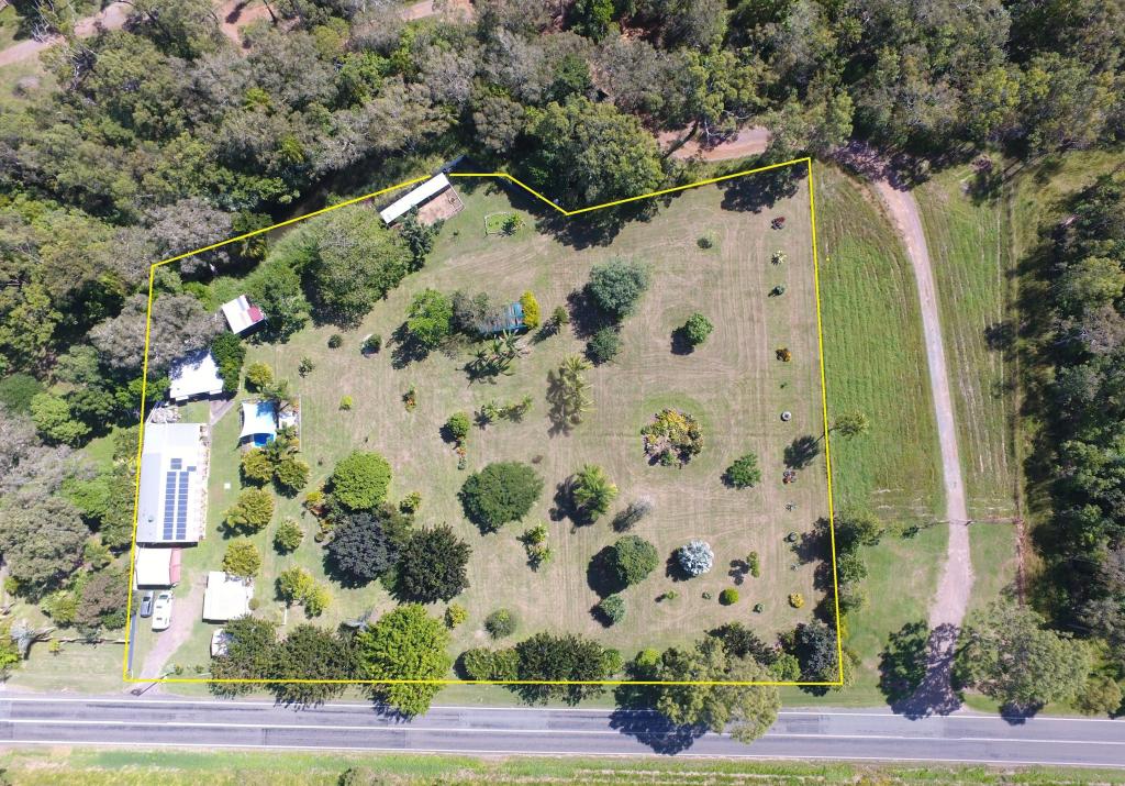 687 Hay Point Rd, Alligator Creek, QLD 4740