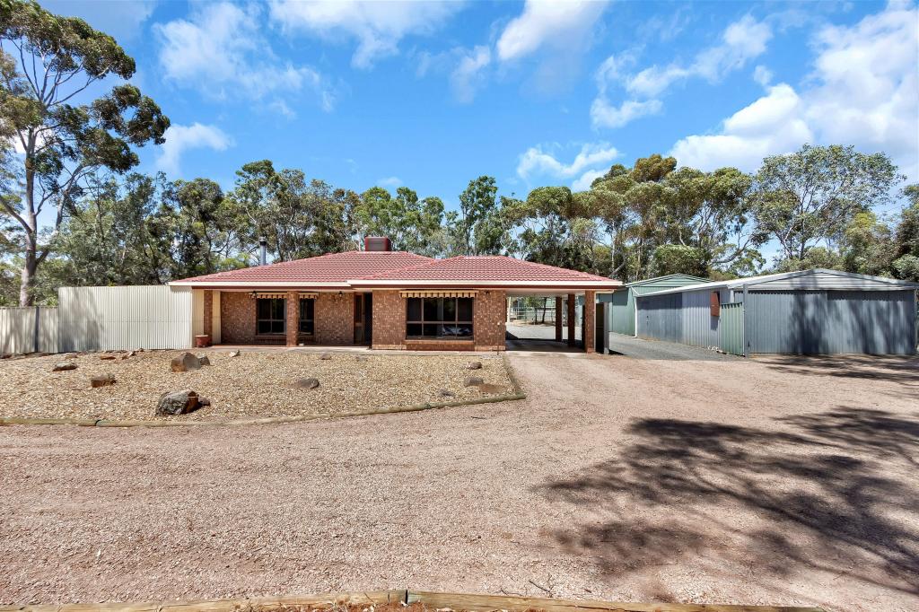 4 Louisa Rd, Lewiston, SA 5501