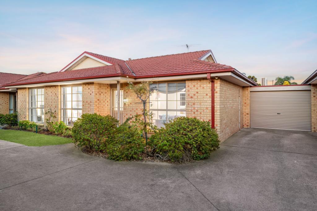 2/17 Swan Walk, Chelsea, VIC 3196