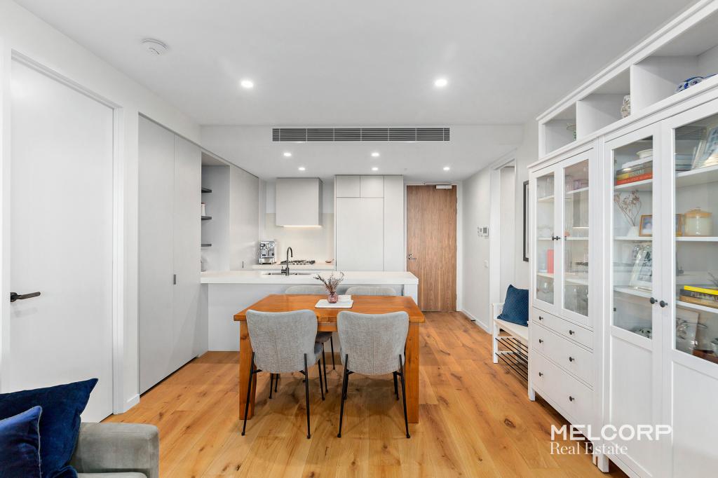 519/288 ADDERLEY ST, WEST MELBOURNE, VIC 3003