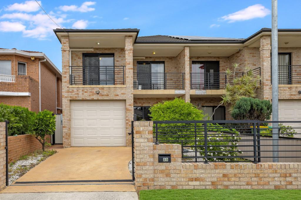 25 Buckland St, Greenacre, NSW 2190