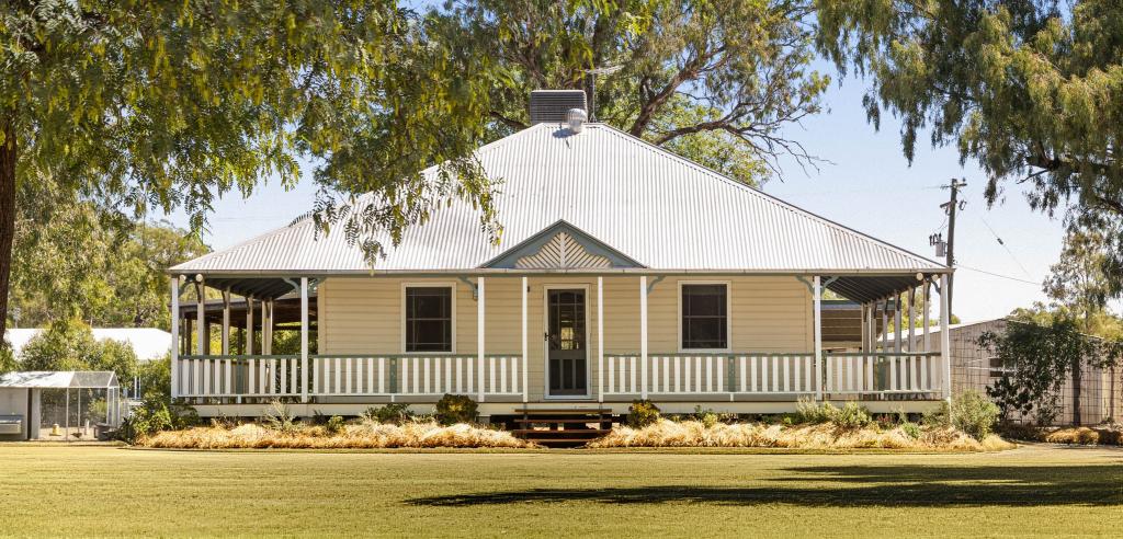 16 Oakhole Rd, Goondiwindi, QLD 4390