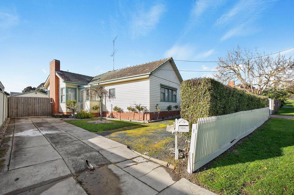 1 Lovenear Gr, Ballarat East, VIC 3350