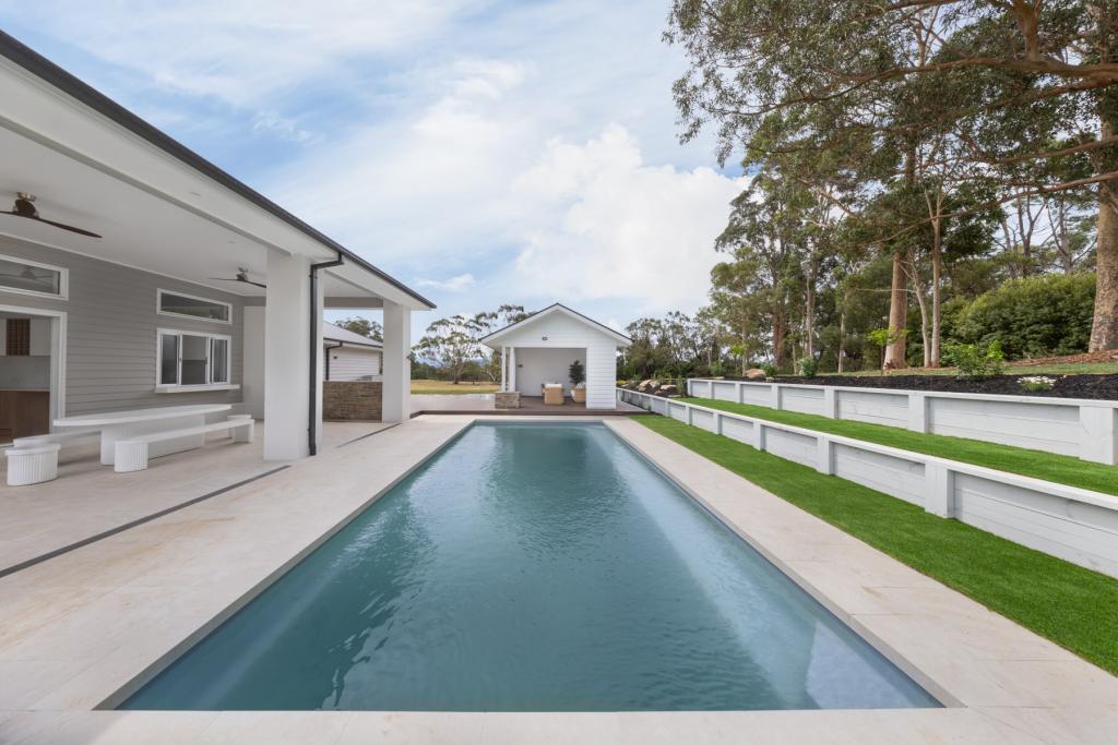 3 Members Dr, Drouin, VIC 3818
