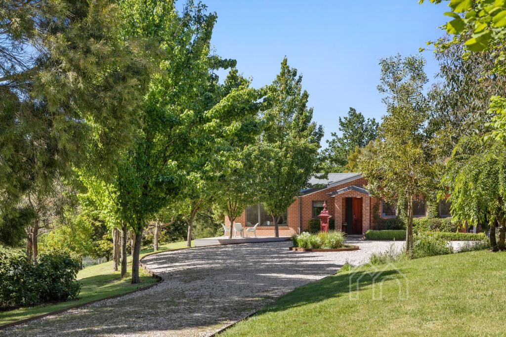 185 Mahoneys Rd, Woodend, VIC 3442