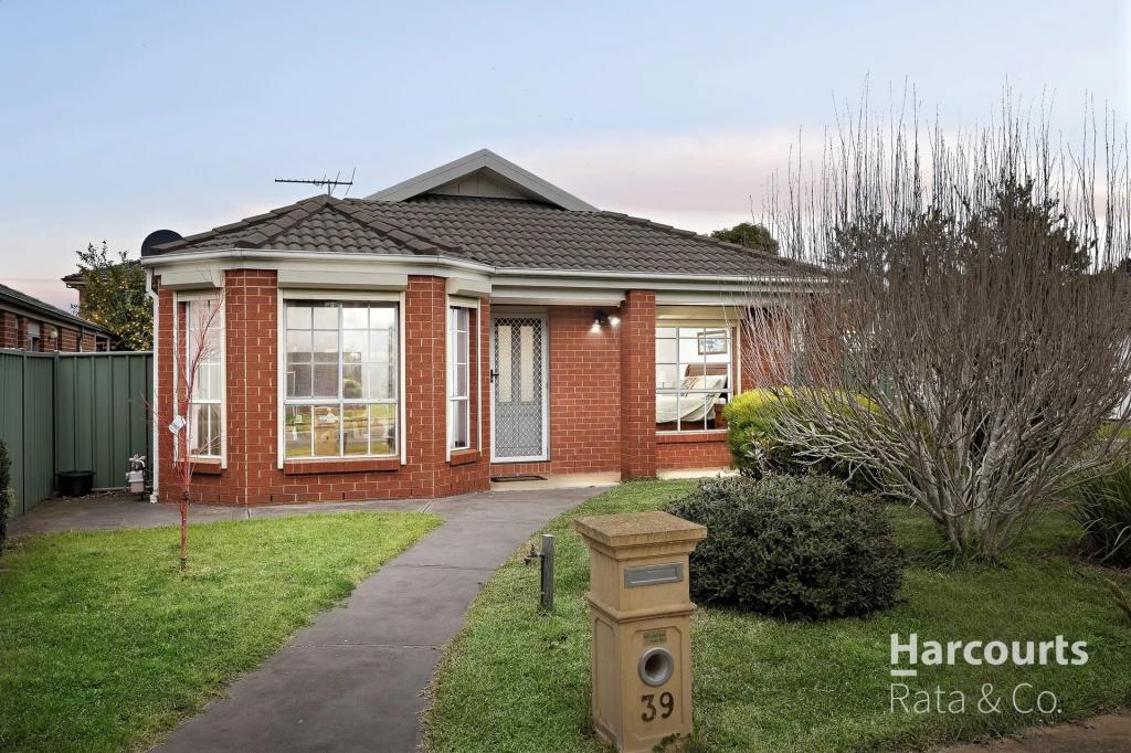 39 Goulburn Cct, Caroline Springs, VIC 3023