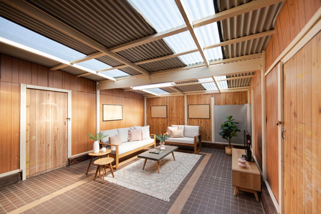 303 Sunshine Ct, Lavington, NSW 2641