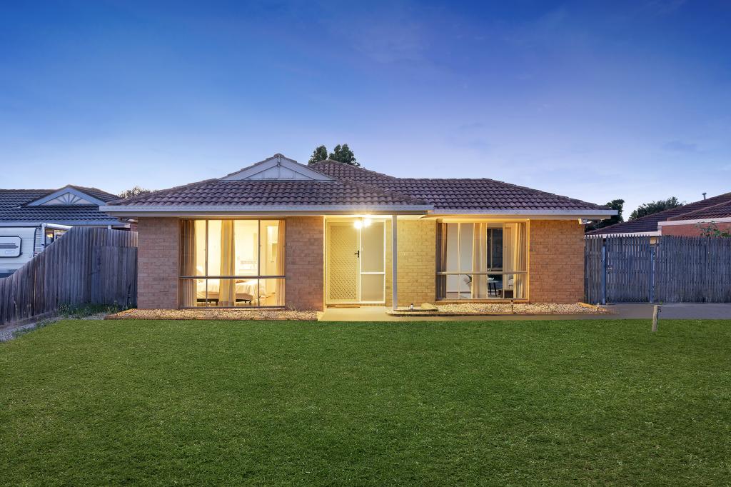 11 TALARA CT, CRANBOURNE, VIC 3977