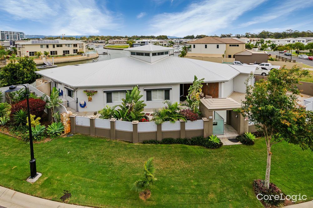 26 East Quay Dr, Biggera Waters, QLD 4216