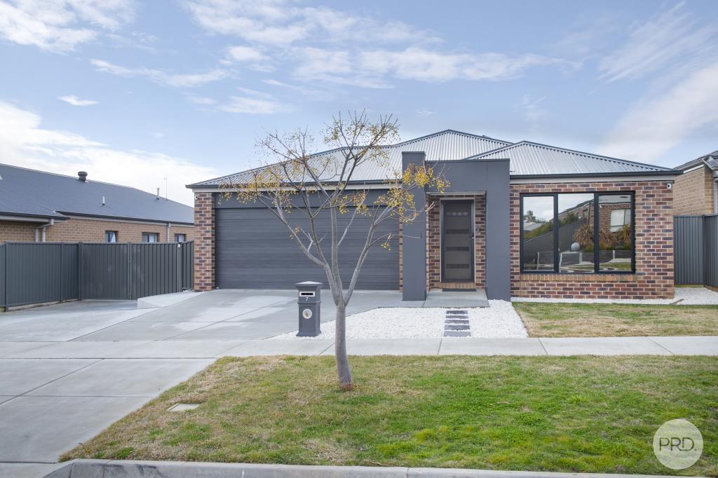 7 Capernwary Rise, Miners Rest, VIC 3352