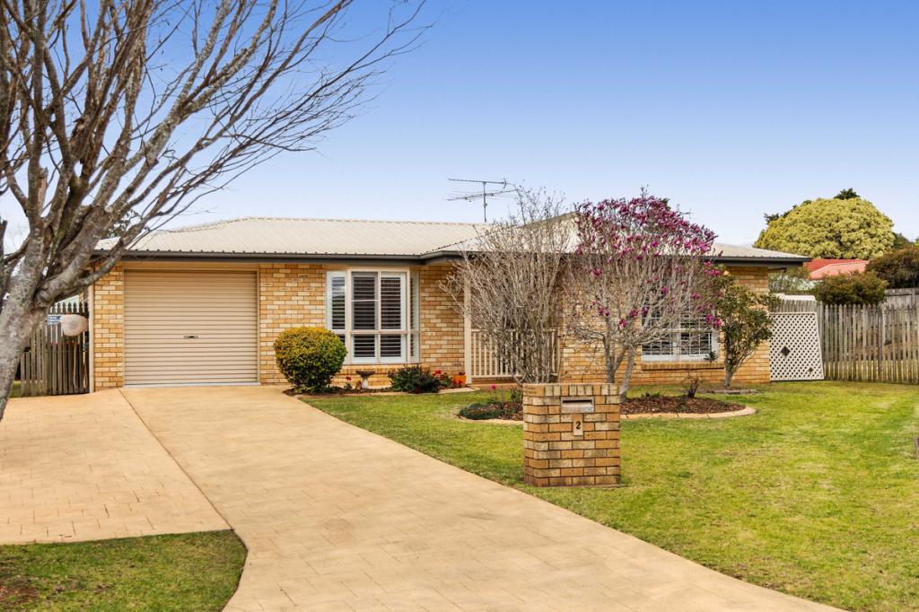 2 Poinsettia Ct, Middle Ridge, QLD 4350