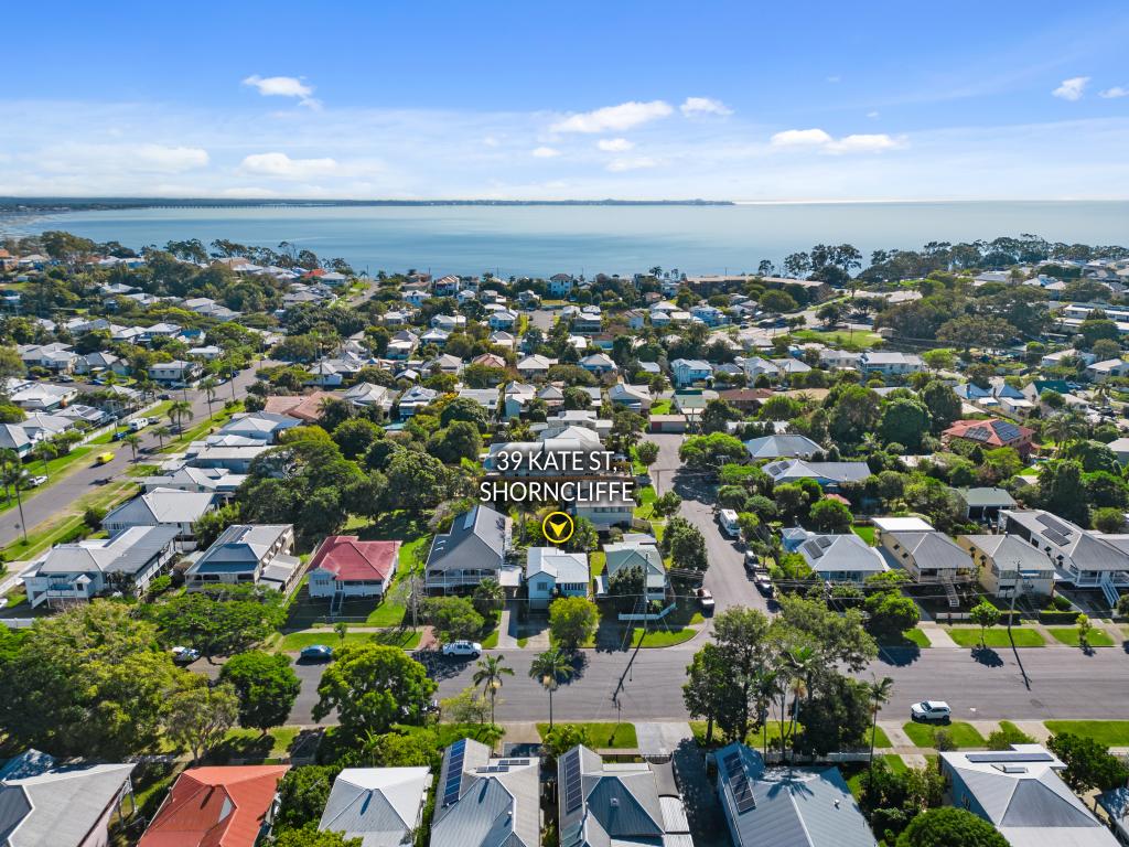 39 Kate St, Shorncliffe, QLD 4017