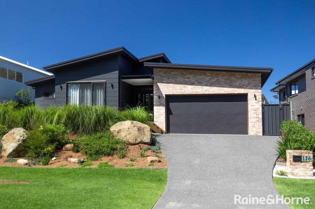 126 Seaspray St, Narrawallee, NSW 2539