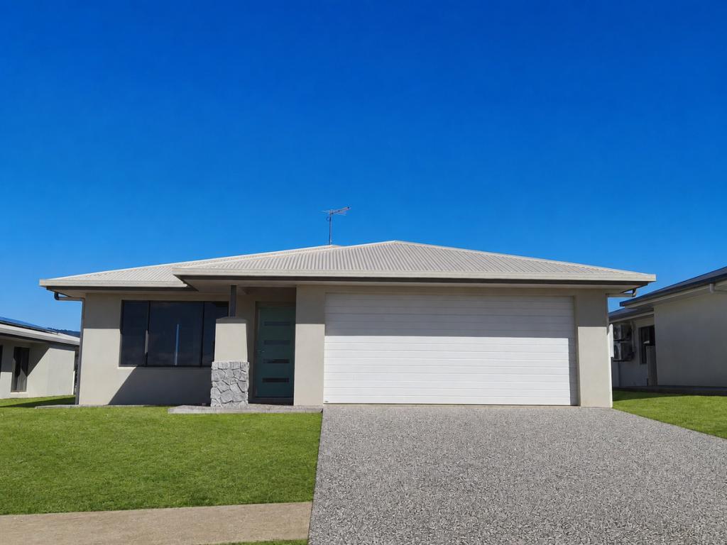 25 TUCKER ST, ATHERTON, QLD 4883