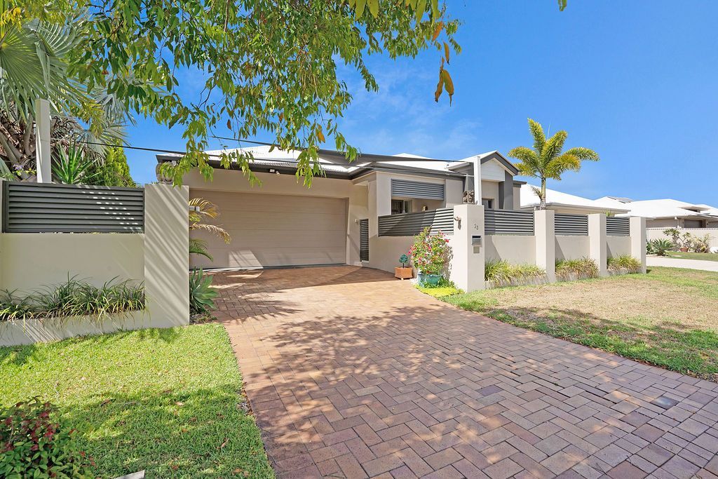 23 Costa Del Sol Ave, Coombabah, QLD 4216