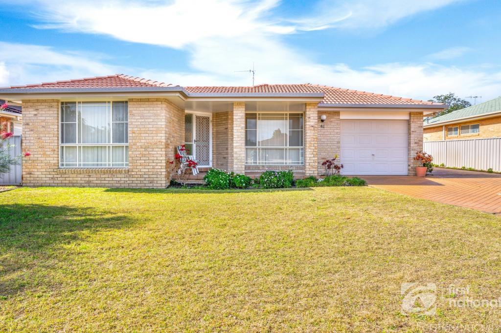 1/41 Pacific Pde, Tuncurry, NSW 2428