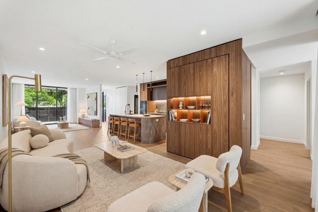 1/1 Grand Jabiru Way, Hope Island, QLD 4212