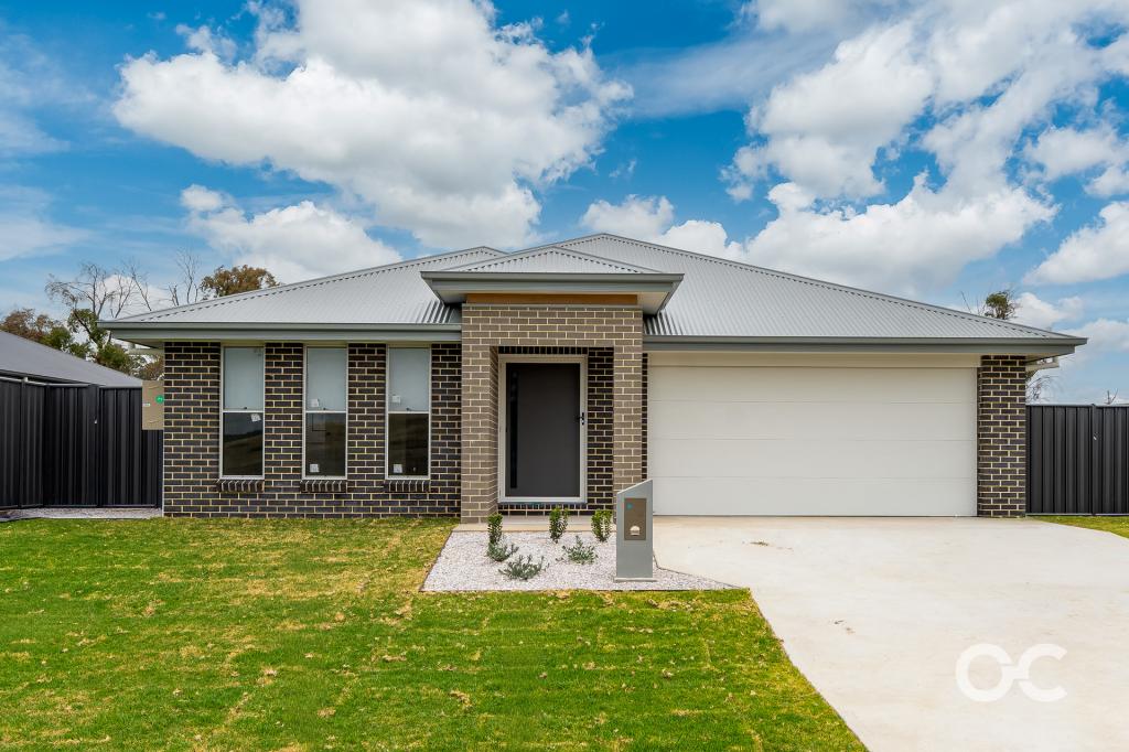 11 Whistling Way, Orange, NSW 2800