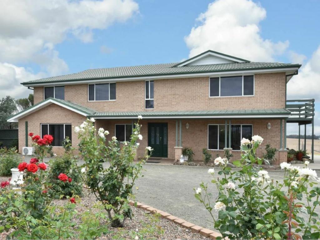 99 Minimbah Dr, Whittingham, NSW 2330