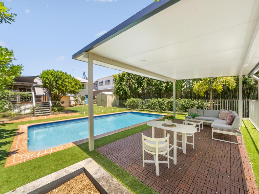 69 FERNLEA AVE, SCARBOROUGH, QLD 4020