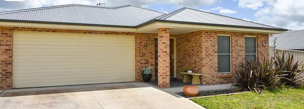 2 Gibsone Dr, Kelso, NSW 2795