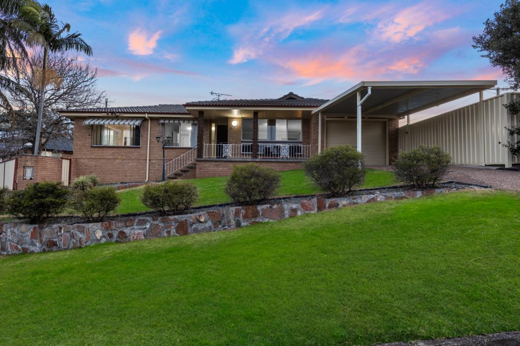 2 Carmen Rd, Macquarie Hills, NSW 2285