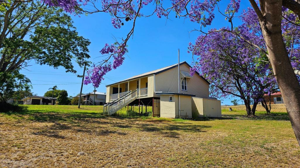 13 Maud St, Gayndah, QLD 4625