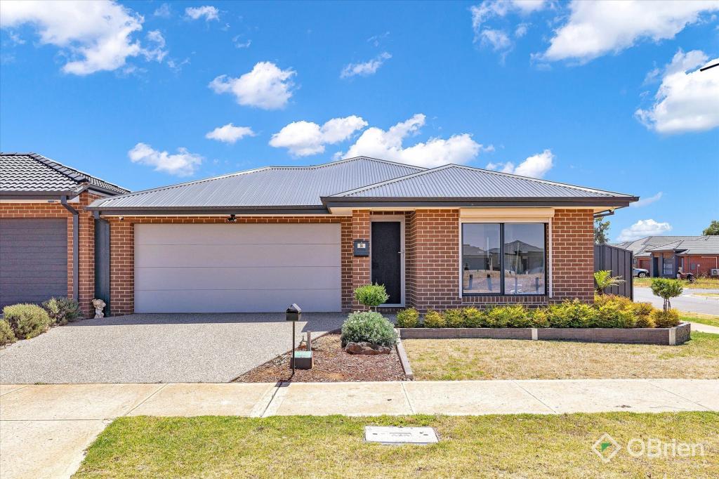 30 Guthrie Dr, Melton South, VIC 3338