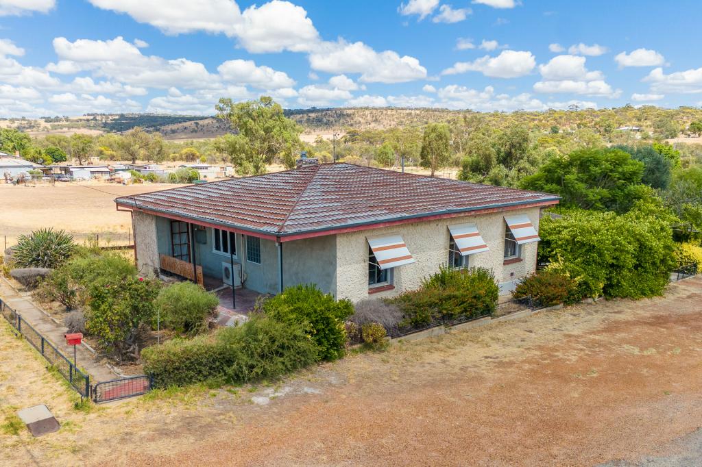 54 Burlong Rd, Northam, WA 6401