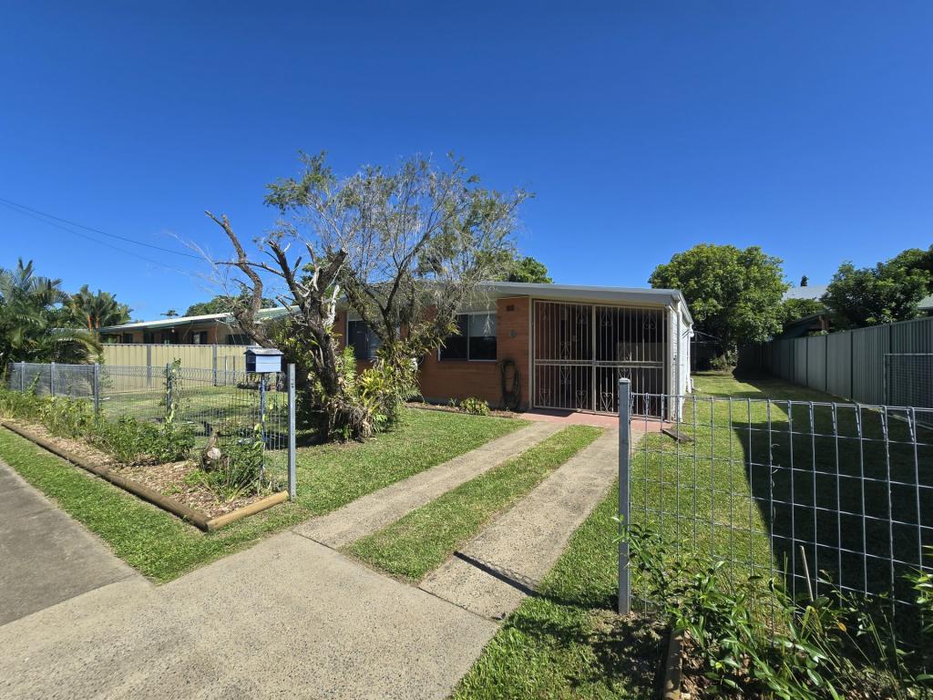 129 Greenslopes St, Edge Hill, QLD 4870