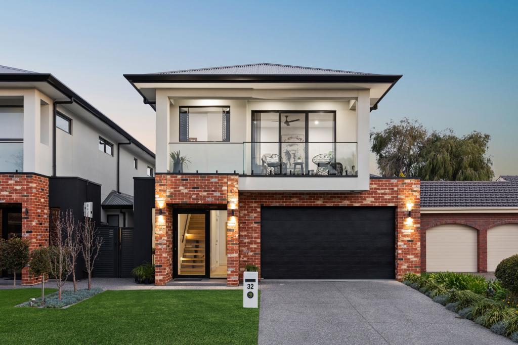 32 Beeston Way, West Lakes, SA 5021