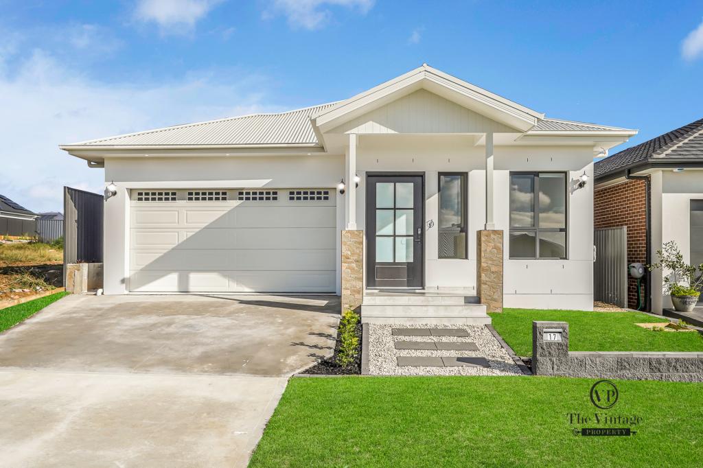 17 SANDSTROM ST, WILTON, NSW 2571