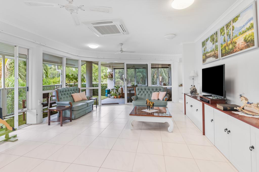 348/305-341 Coral Coast Dr, Palm Cove, QLD 4879