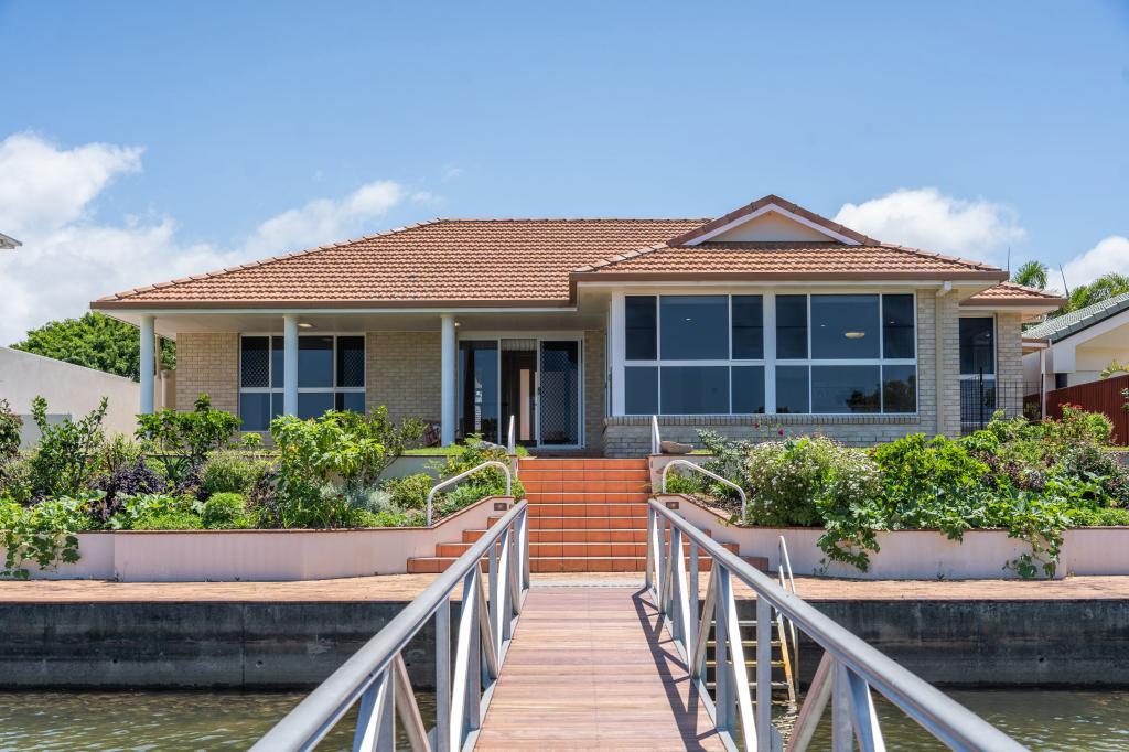4 Tripcony Ct, Pelican Waters, QLD 4551