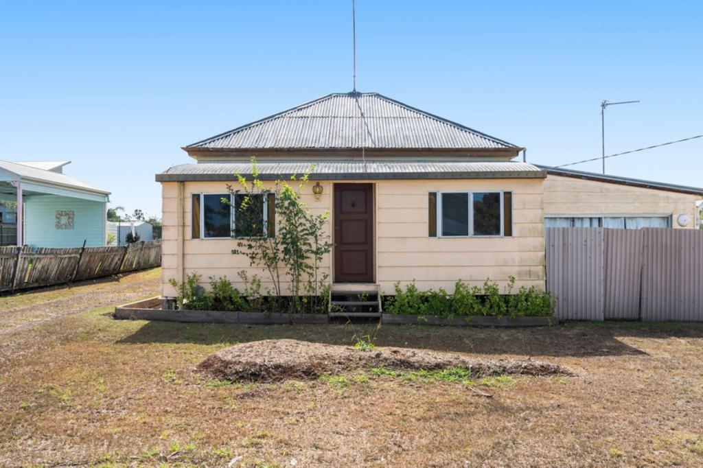 11 Copp St, Pittsworth, QLD 4356