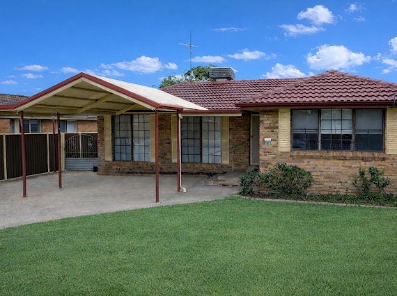 10 Supply Ave, Lurnea, NSW 2170