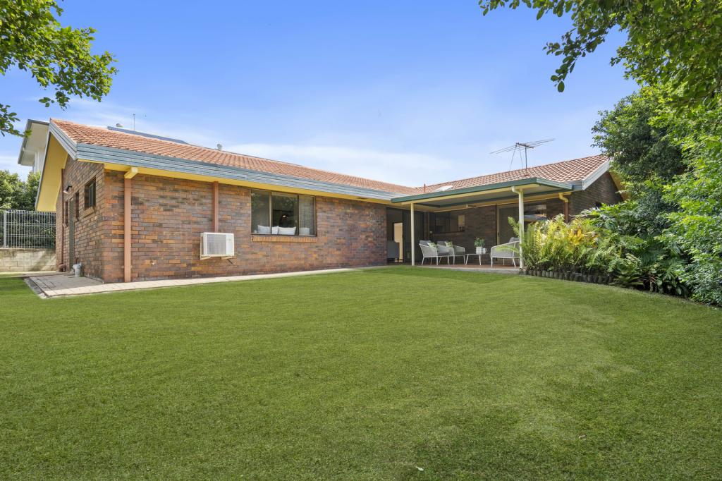 4 Donnington St, Carindale, QLD 4152