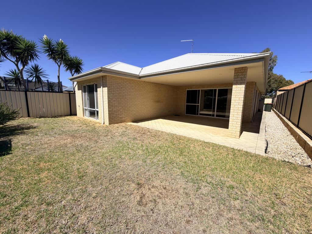 42 Cherokee Grn, Clarkson, WA 6030