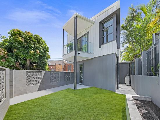 18a Agnew St, Norman Park, QLD 4170