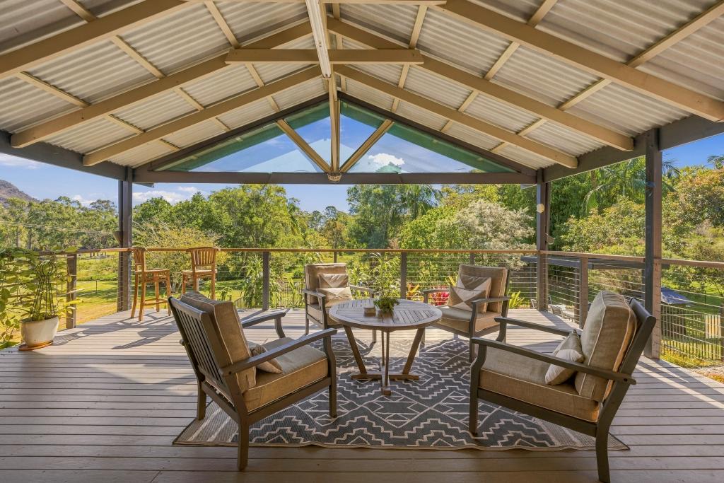 17 Saunders Dr, Cooran, QLD 4569