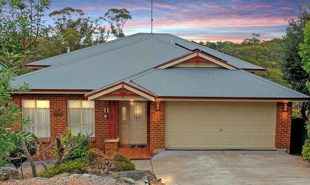 6 Parkes Cres, Faulconbridge, NSW 2776