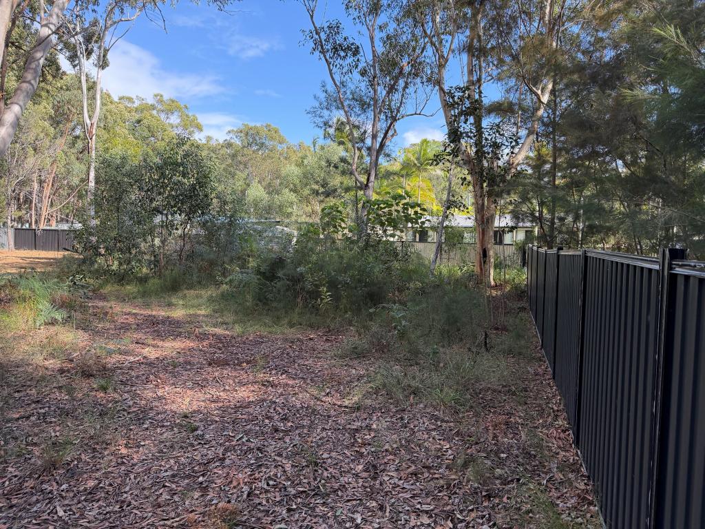 70 Hacking Ridge Rd, Russell Island, QLD 4184