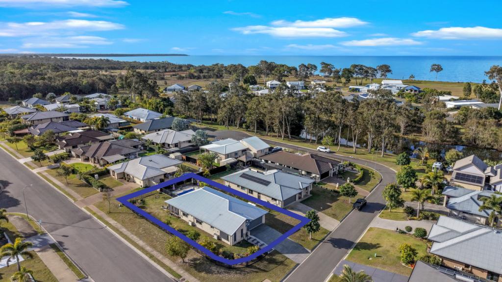 45 SIRENIA DR, BURRUM HEADS, QLD 4659